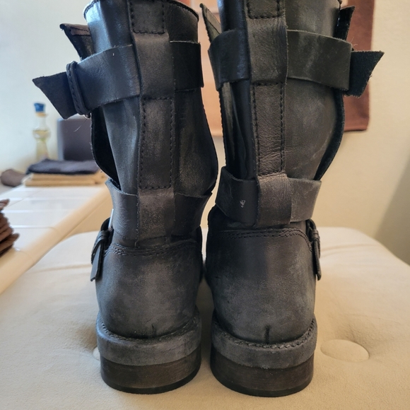 Zara Distressed double buckle moto boots size 8 - Picture 4 of 7